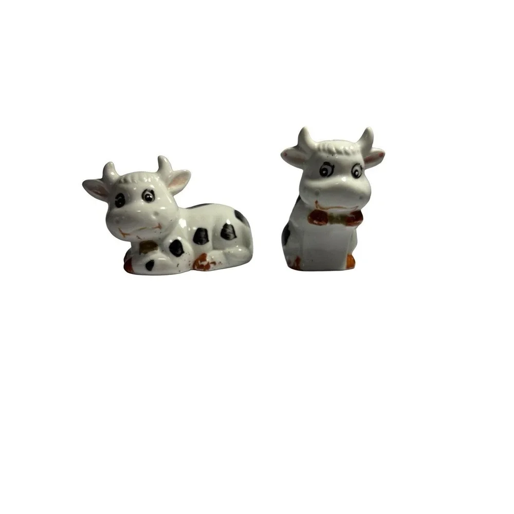 Vintage‎ Spotted Ceramic Cow Salt & Pepper Shakers With Stopper Adorable 3